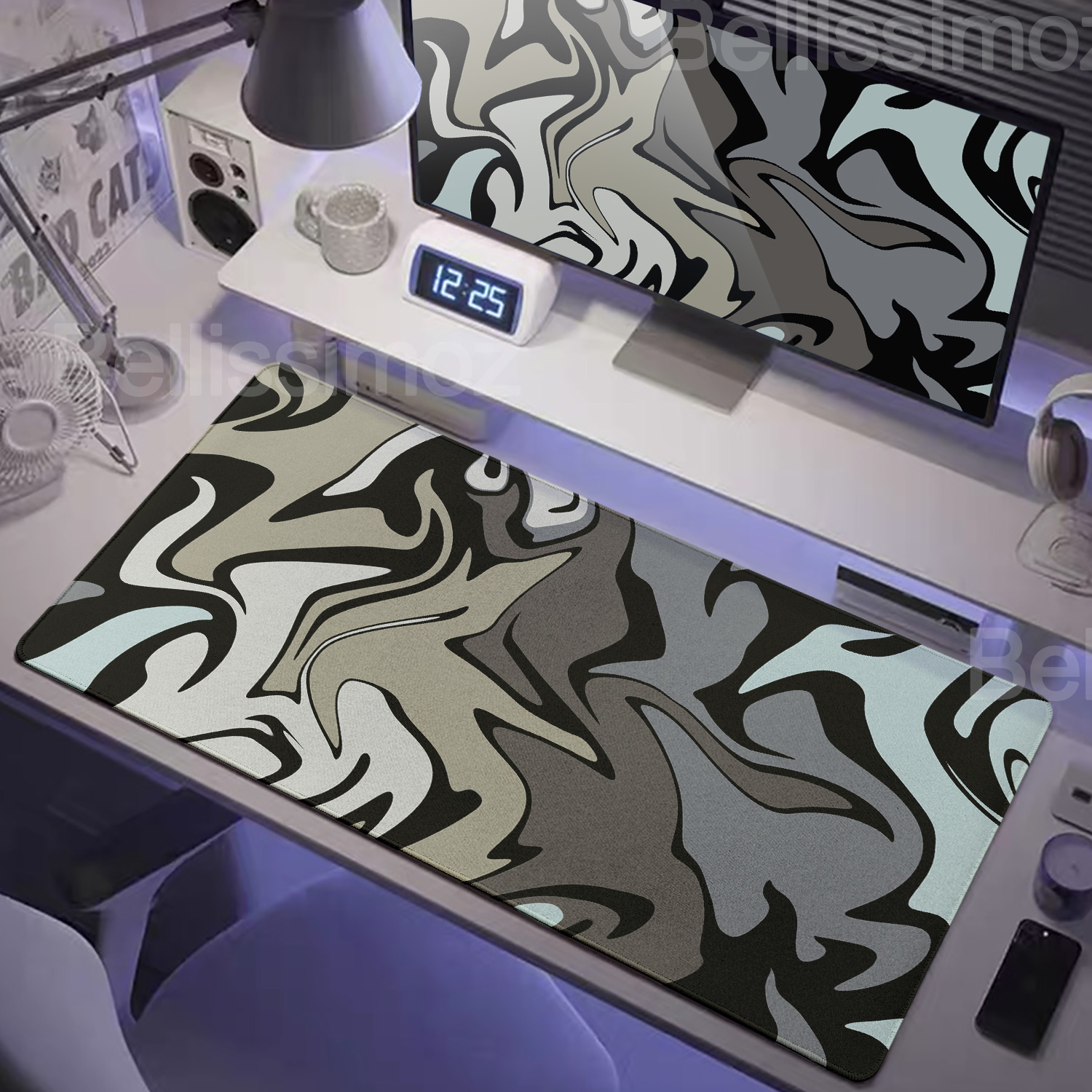 Strata Liquid Mousepad Large G - Tradescantia Purple 评论和价格